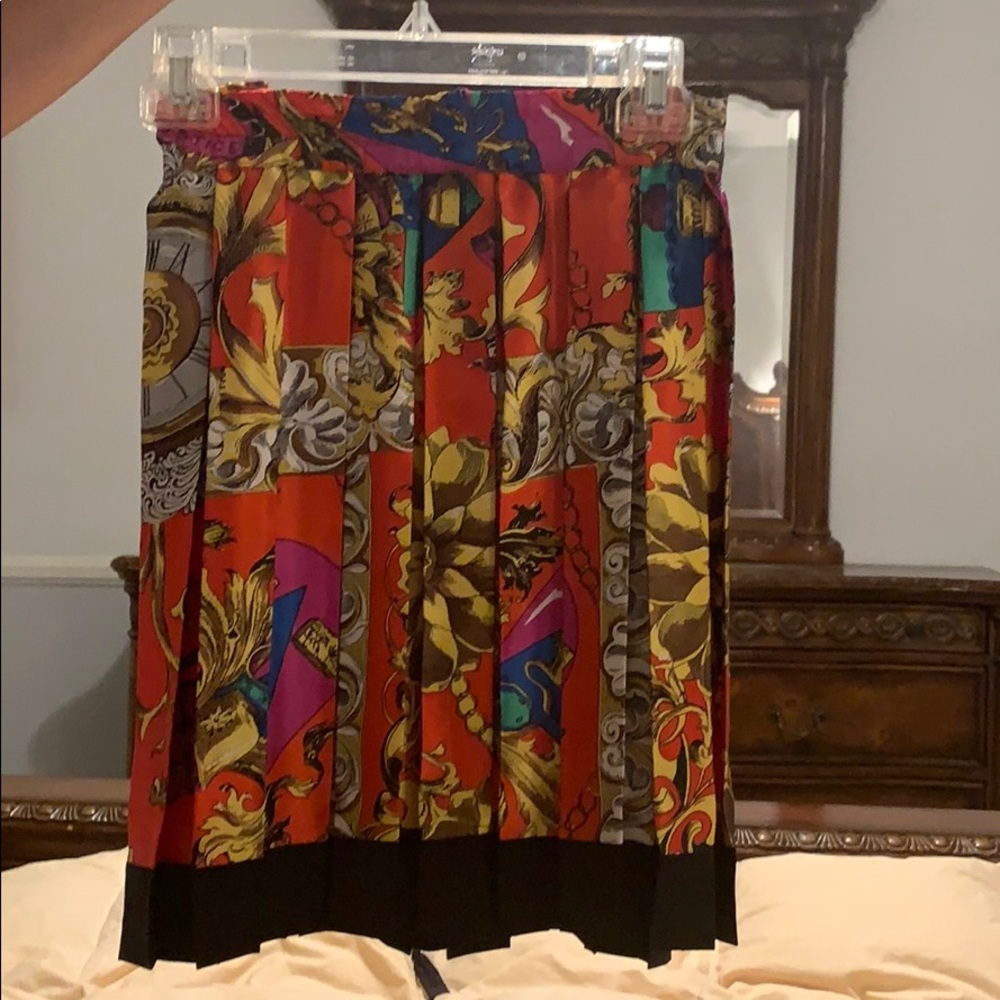 VINTAGE VERSACE-ESQUE SKIRT